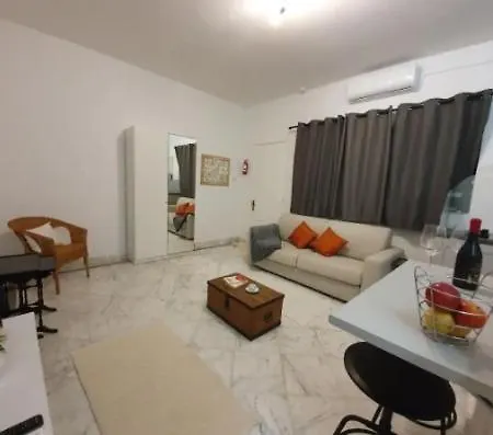 Private Hotel Bed & Breakfast *